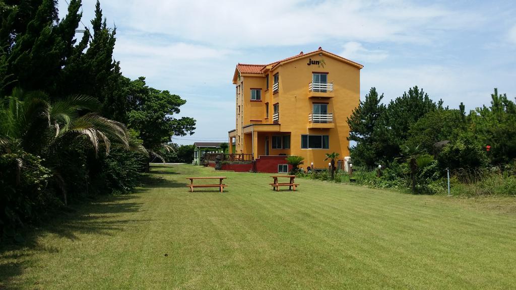 Albergue Jun House Jeju Exterior foto